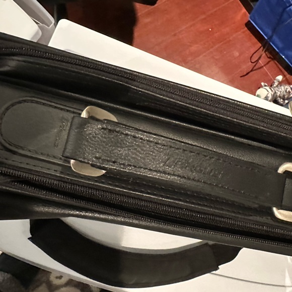 Targus Leather laptop case - Picture 14 of 16